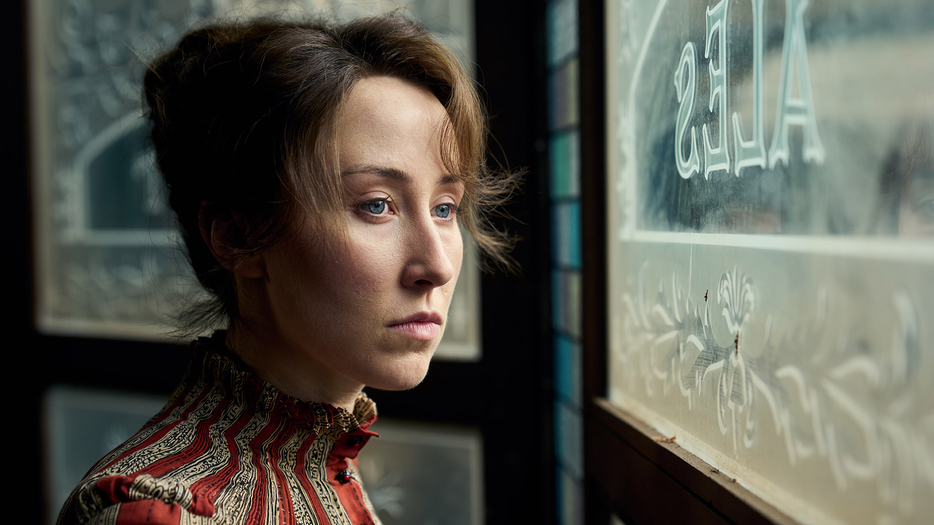 Erin Doherty as Mary Carr in A Thousand Blows season 2