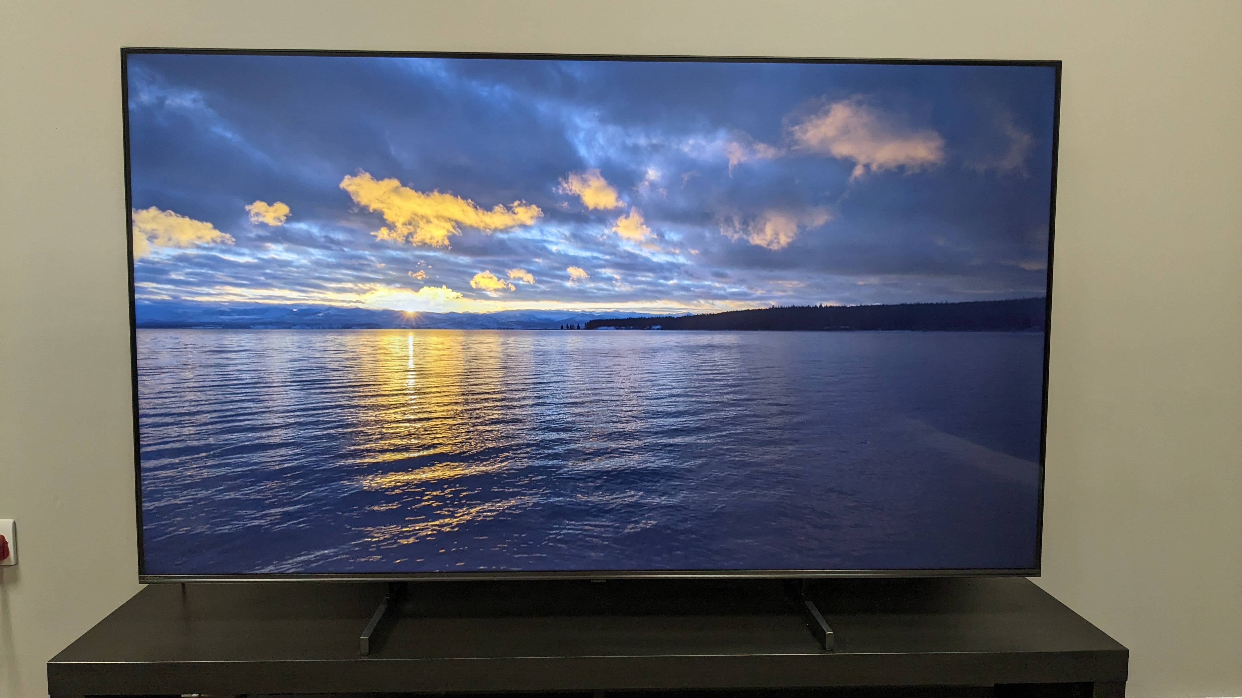Hisense U6N with sunset on screen 