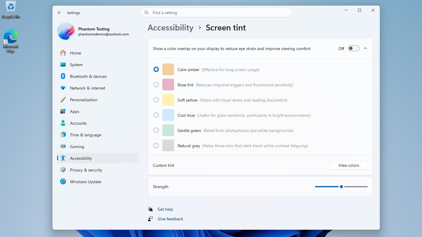 Windows 11 Screen Tint menu showing preset color choices