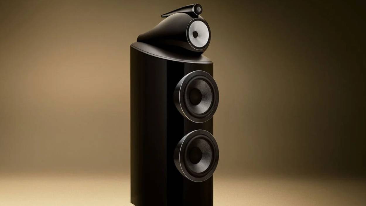 The Bowers &amp; Wilkin 800 Series Diamond 801 D5 on an orange background.