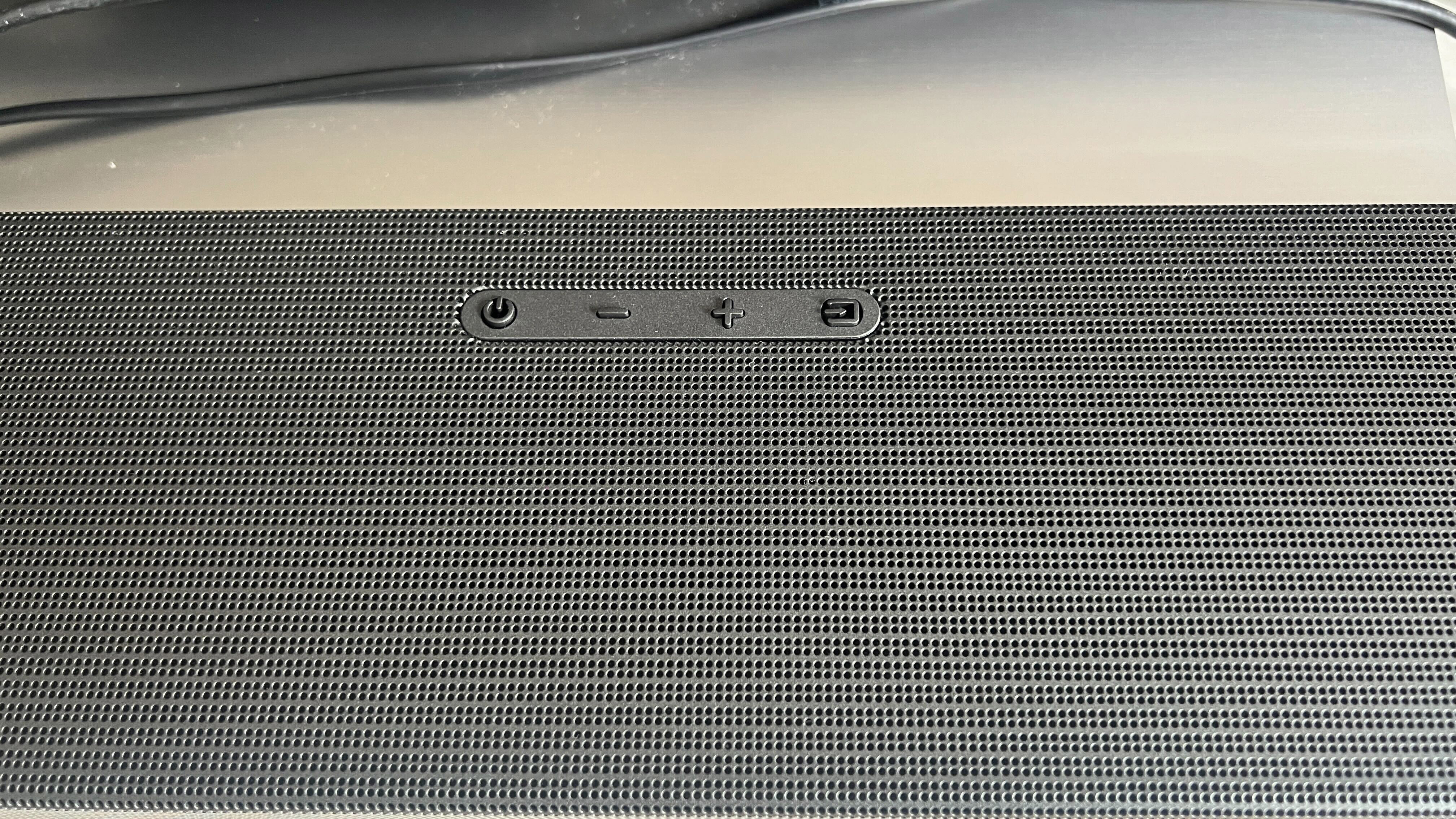 Samsung HW-Q700C soundbar top panel